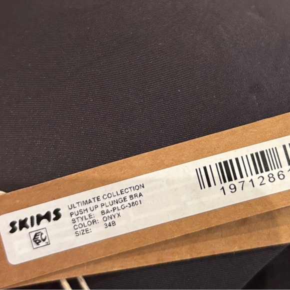 SKIMS Ultimate Push Up Nipple Bra in ONYX 34B Black NWT NEW - Picture 5 of 6